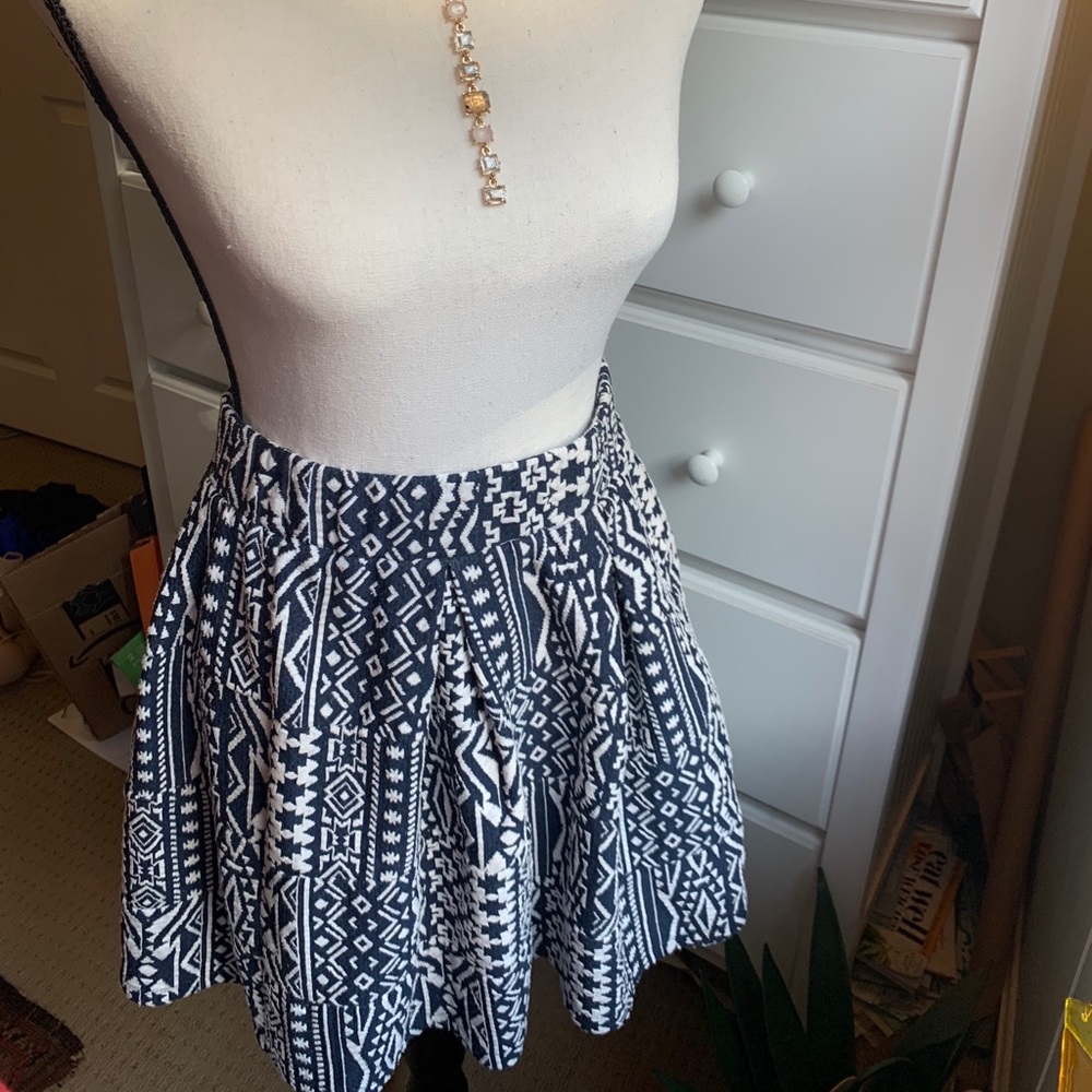 Xhilaration skirt